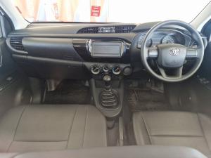 Toyota Hilux 2.0 single cab S (aircon) - Image 6