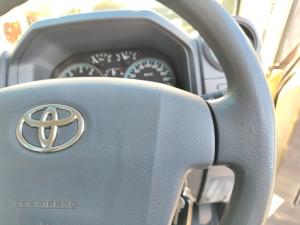 Toyota Land Cruiser 79 4.5D-4D V8 double cab LX - Image 10