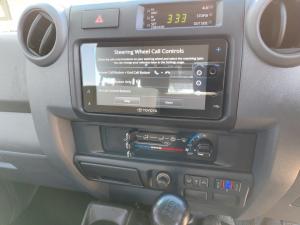 Toyota Land Cruiser 79 4.5D-4D V8 double cab LX - Image 15