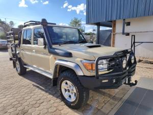 Toyota Land Cruiser 79 4.5D-4D V8 double cab LX - Image 1