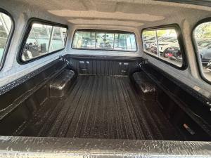 Toyota Hilux 3.0D-4D double cab Raider Legend 45 - Image 17