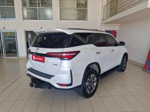 Toyota Fortuner 2.8GD-6 4x4 VX - Image 2
