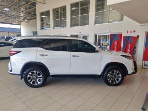 Toyota Fortuner 2.8GD-6 4x4 VX - Image 3