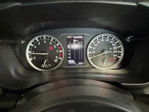Toyota Urban Cruiser 1.5 XR manual - Image 11