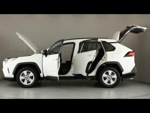 Toyota RAV4 2.0 GX auto - Image 26