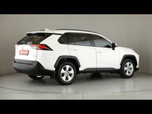 Toyota RAV4 2.0 GX auto - Image 2
