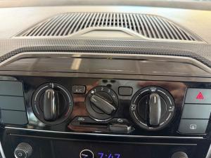 Volkswagen up! move up! 5-door 1.0 - Image 12