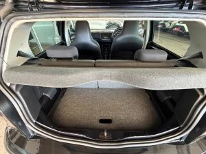 Volkswagen up! move up! 5-door 1.0 - Image 16