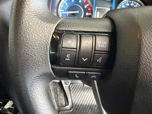 Toyota Fortuner 2.4GD-6 manual - Image 9