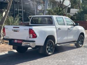 Toyota Hilux 2.8GD-6 double cab Raider auto - Image 2
