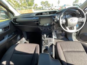 Toyota Hilux 2.4GD-6 double cab 4x4 Raider auto - Image 6