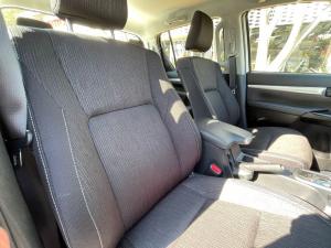 Toyota Hilux 2.4GD-6 double cab 4x4 Raider auto - Image 9