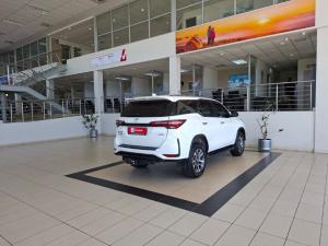 Toyota Fortuner 2.8GD-6 48V 4x4 VX - Image 2