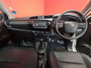 Toyota Hilux 2.0 VvtiP/U Single Cab - Image 6