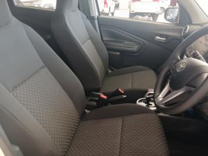 Toyota Vitz 1.0 XR AMT - Image 12