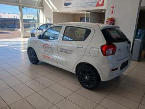 Toyota Vitz 1.0 XR AMT - Image 16