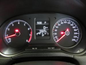 Volkswagen Polo Vivo 1.6 Comfortline TIP - Image 12