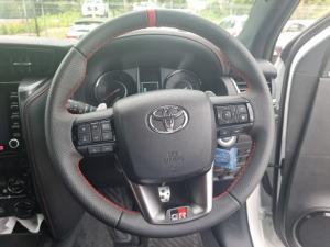 Toyota Fortuner 2.8GD-6 4X4 GR-S automatic - Image 8