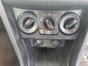 Toyota Urban Cruiser 1.5 Xi - Image 18