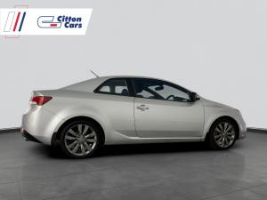 Kia Cerato 2.0 Koup automatic - Image 5