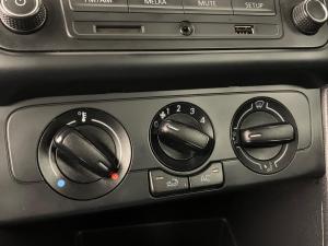 Volkswagen Polo Vivo 1.6 Comfortline TIP - Image 15
