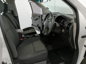 Nissan Navara 2.5dCi double cab XE - Image 10
