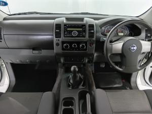 Nissan Navara 2.5dCi double cab XE - Image 11
