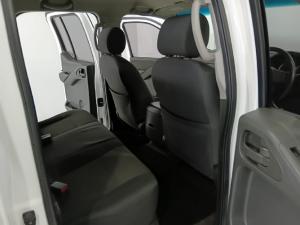 Nissan Navara 2.5dCi double cab XE - Image 9