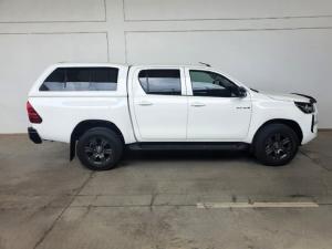 Toyota Hilux 2.4GD-6 double cab Raider manual - Image 3