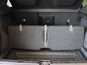 Volvo XC40 Recharge Single Motor Plus - Image 11