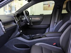 Volvo XC40 Recharge Single Motor Plus - Image 9
