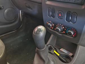 Nissan NP200 1.6i safety pack (aircon) - Image 16