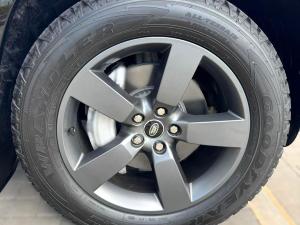 Land Rover Defender 110 D350 X-Dynamic HSE - Image 16