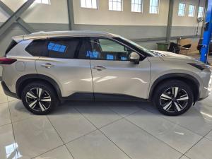 Nissan X-Trail 2.5 Acenta Plus 4WD - Image 10