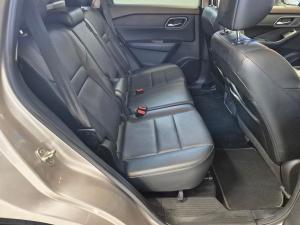 Nissan X-Trail 2.5 Acenta Plus 4WD - Image 26