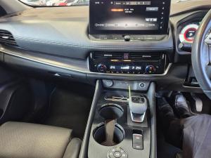 Nissan X-Trail 2.5 Acenta Plus 4WD - Image 28