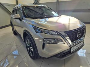 Nissan X-Trail 2.5 Acenta Plus 4WD - Image 2