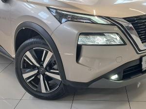 Nissan X-Trail 2.5 Acenta Plus 4WD - Image 4