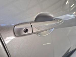 Nissan X-Trail 2.5 Acenta Plus 4WD - Image 9