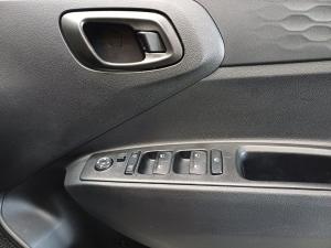Hyundai Grand i10 1.0 Premium hatch - Image 27