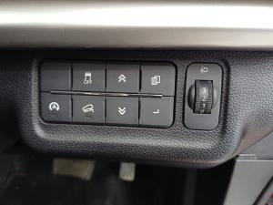 Mahindra XUV700 2.0T AX5 - Image 14