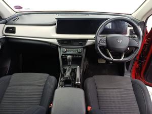 Mahindra XUV700 2.0T AX5 - Image 19
