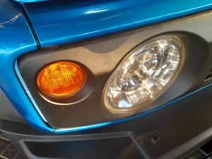 Suzuki Jimny 1.5 GLX AllGrip 3-door manual - Image 15