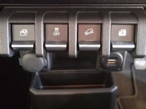 Suzuki Jimny 1.5 GLX AllGrip 3-door manual - Image 22