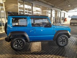 Suzuki Jimny 1.5 GLX AllGrip 3-door manual - Image 8