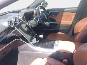 Mercedes-Benz C-Class C220d Avantgarde - Image 13