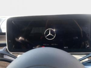 Mercedes-Benz C-Class C220d Avantgarde - Image 9