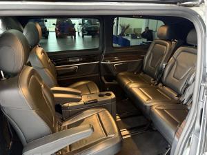 Mercedes-Benz V250d Avantgarde automatic - Image 12