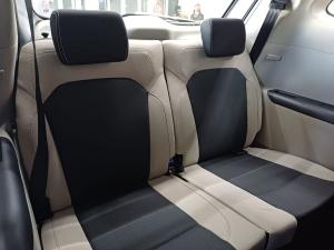 Renault Triber 1.0 Zen auto - Image 9