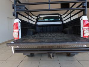 Toyota Hilux 2.5D-4D SRX - Image 17